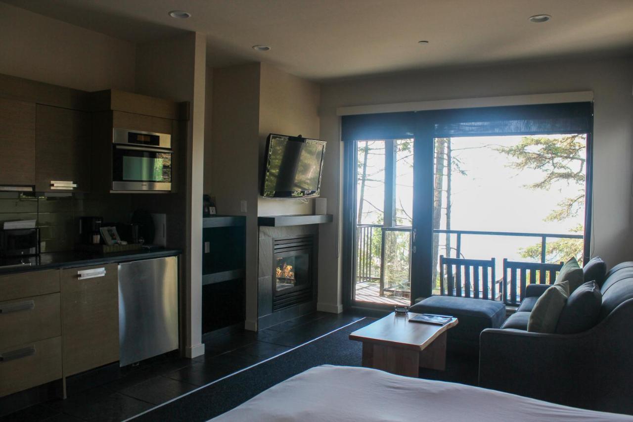 Black Rock Oceanfront Resort Ucluelet Extérieur photo