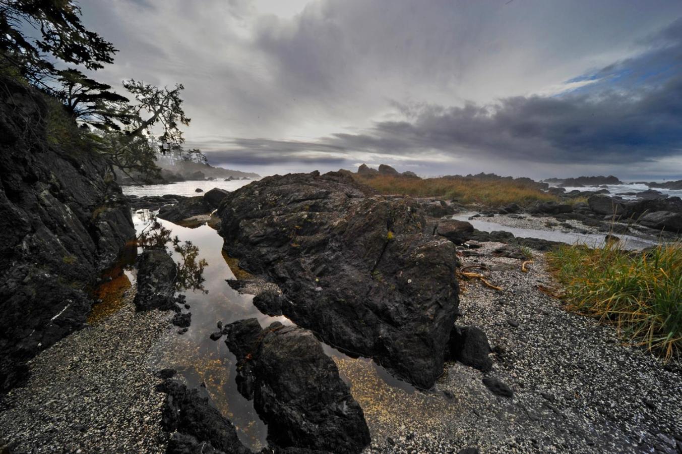 Black Rock Oceanfront Resort Ucluelet Extérieur photo